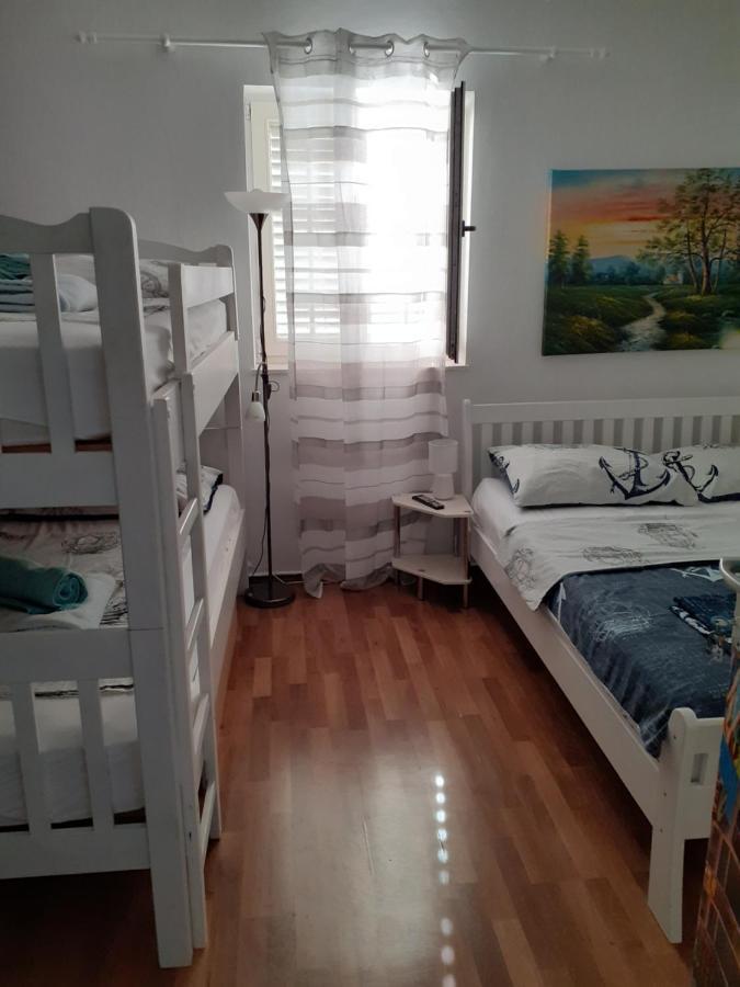 Sea View Apartment Sunrise Poljica & Blue Lagoon Rent A Boat Esterno foto