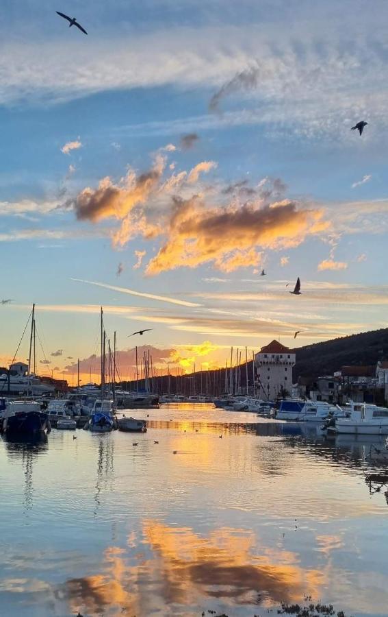Sea View Apartment Sunrise Poljica & Blue Lagoon Rent A Boat Esterno foto