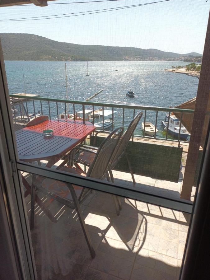 Sea View Apartment Sunrise Poljica & Blue Lagoon Rent A Boat Esterno foto